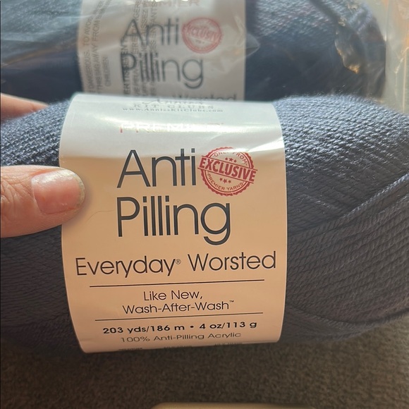 Premier Other - 4 Skeins of Premier Anti-Pilling Yarn in Ink Blue
